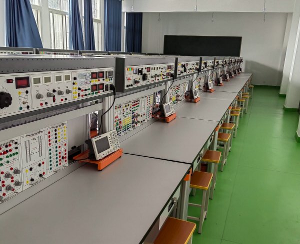 電工電子技能實訓考核裝置
