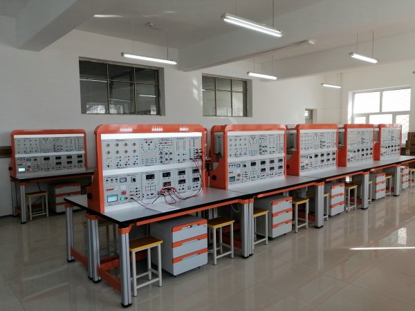 電工電子技術綜合實驗平臺