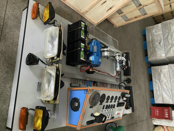 斯太爾臺式全車電器實訓臺
