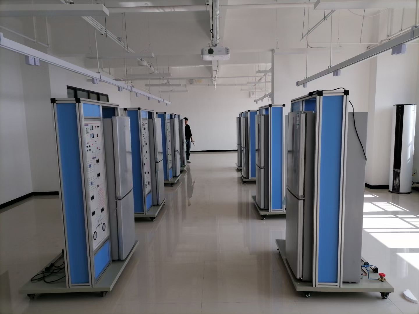 電冰箱制冷系統實訓考核裝置