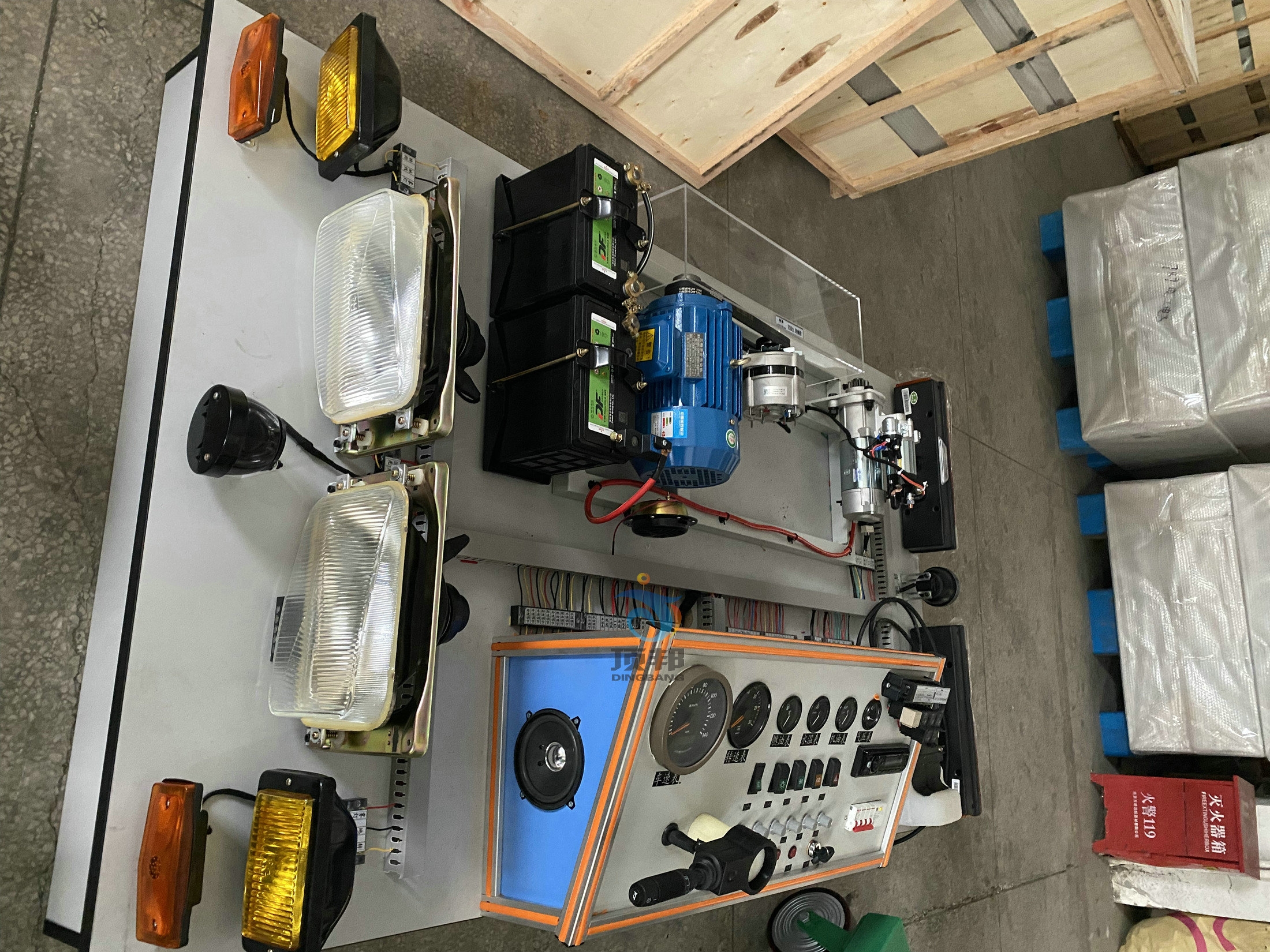 斯太爾臺式全車電器實訓臺